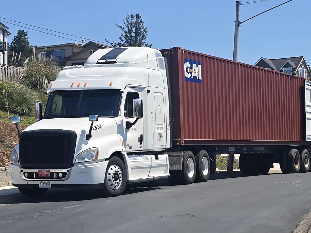 Port drayage operation with container chassis